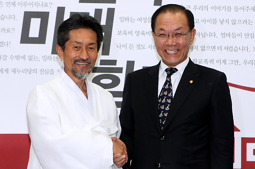 제목 노출 영역입니다 이미지