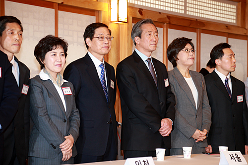 제목 노출 영역입니다 이미지