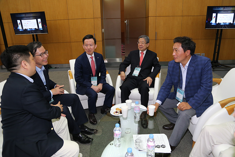 제목 노출 영역입니다 이미지