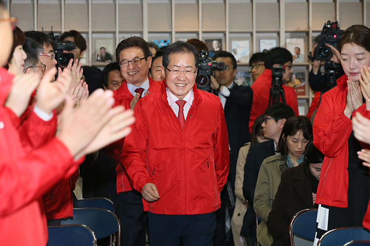 제목 노출 영역입니다 이미지