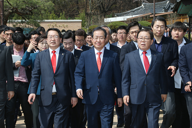제목 노출 영역입니다 이미지