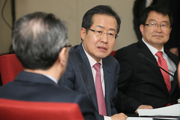 제목 노출 영역입니다 이미지