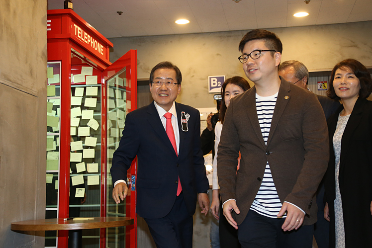 제목 노출 영역입니다 이미지