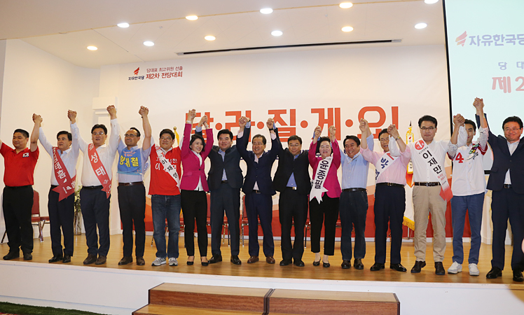 제목 노출 영역입니다 이미지