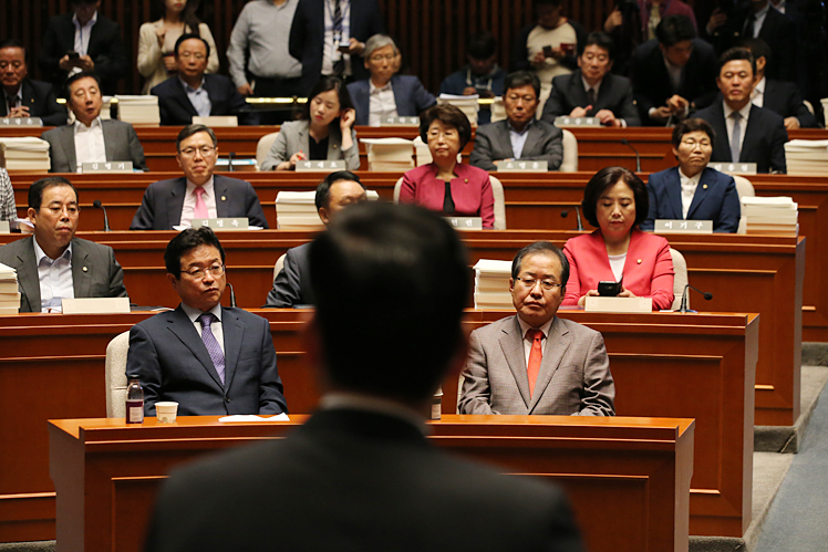제목 노출 영역입니다 이미지