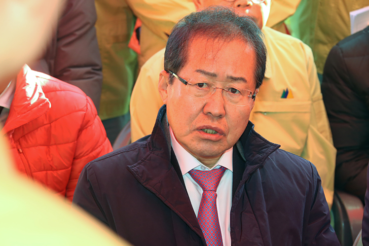 제목 노출 영역입니다 이미지