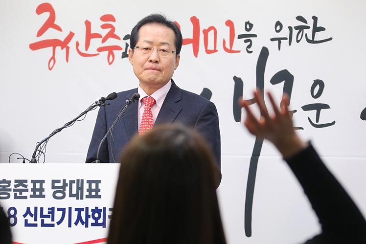 제목 노출 영역입니다 이미지