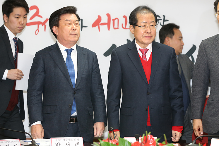 제목 노출 영역입니다 이미지