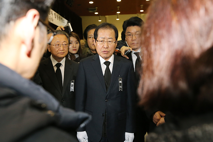 제목 노출 영역입니다 이미지