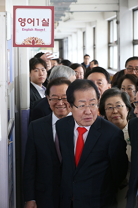제목 노출 영역입니다 이미지