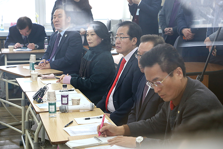 제목 노출 영역입니다 이미지