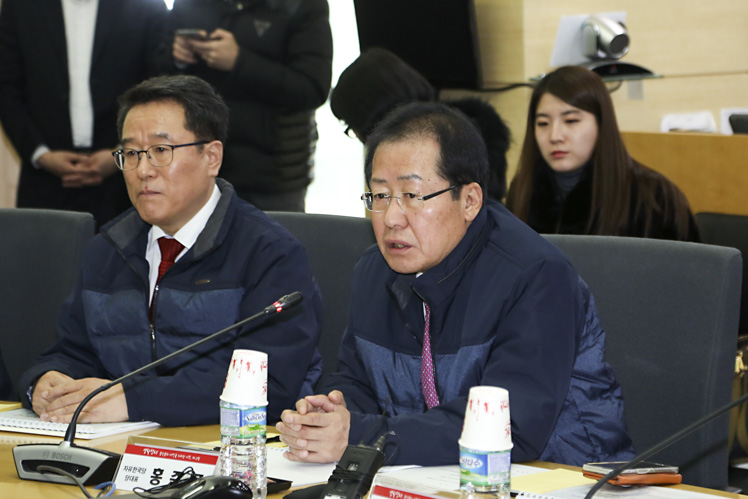 제목 노출 영역입니다 이미지