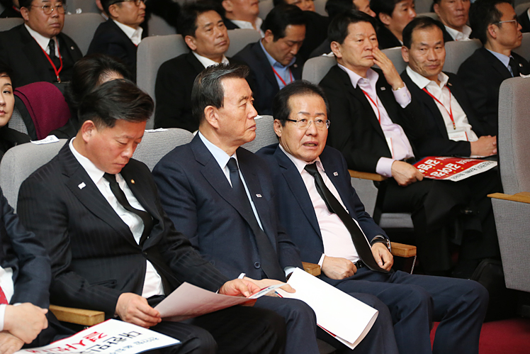 제목 노출 영역입니다 이미지