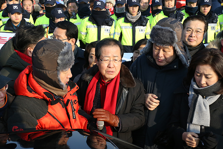 제목 노출 영역입니다 이미지