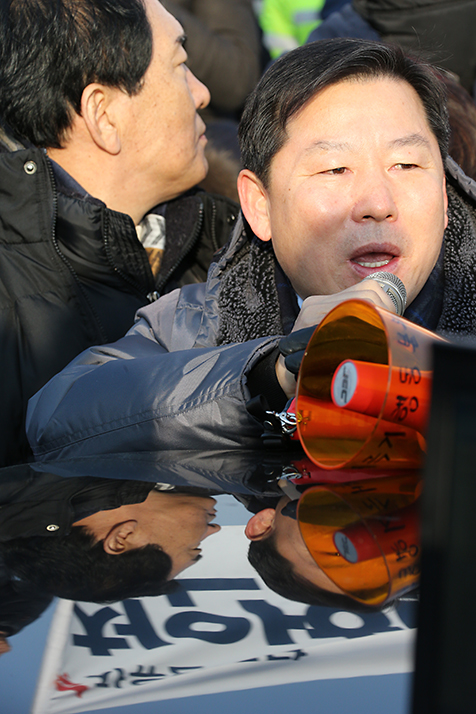 제목 노출 영역입니다 이미지