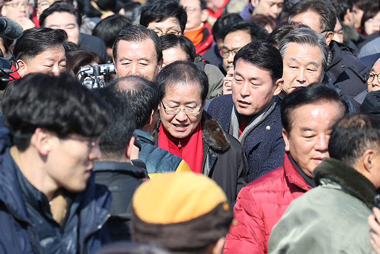 제목 노출 영역입니다 이미지