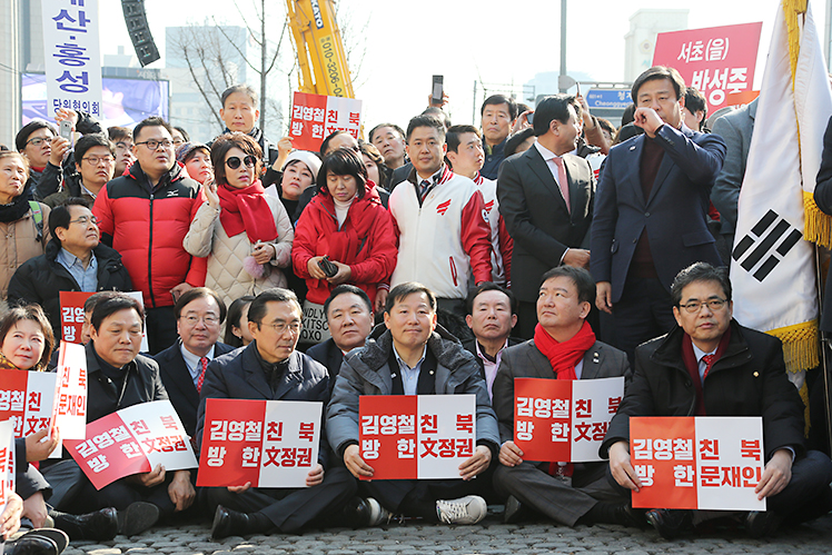 제목 노출 영역입니다 이미지