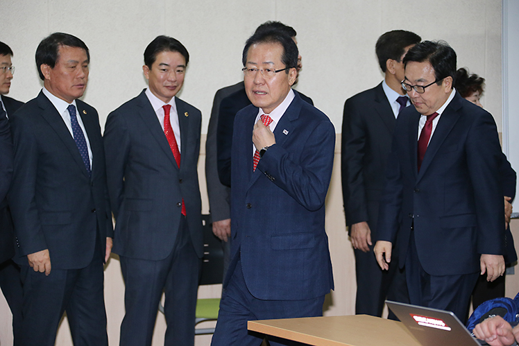 제목 노출 영역입니다 이미지