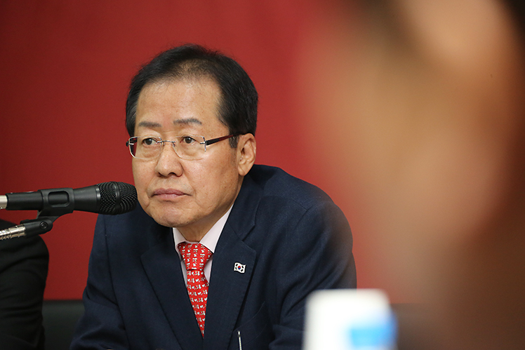 제목 노출 영역입니다 이미지