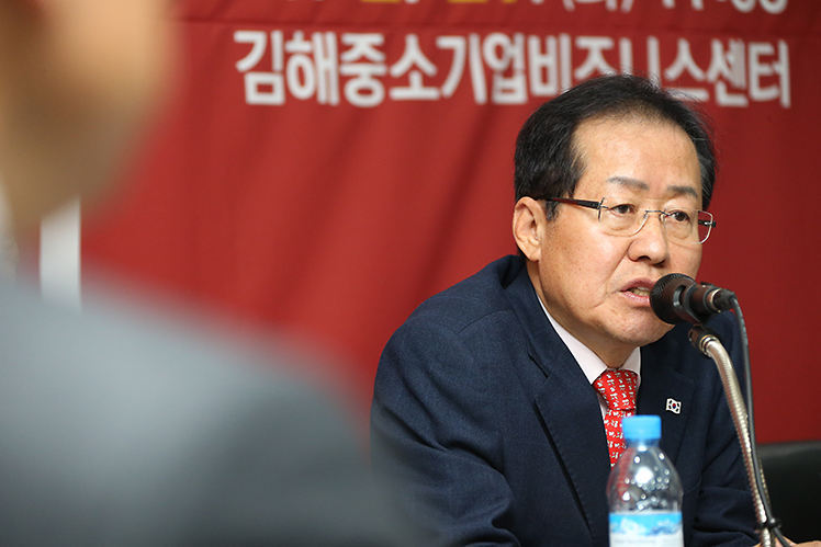 제목 노출 영역입니다 이미지