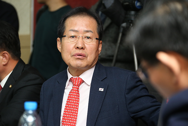 제목 노출 영역입니다 이미지