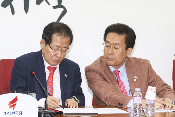 제목 노출 영역입니다 이미지