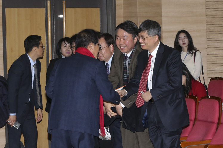 제목 노출 영역입니다 이미지