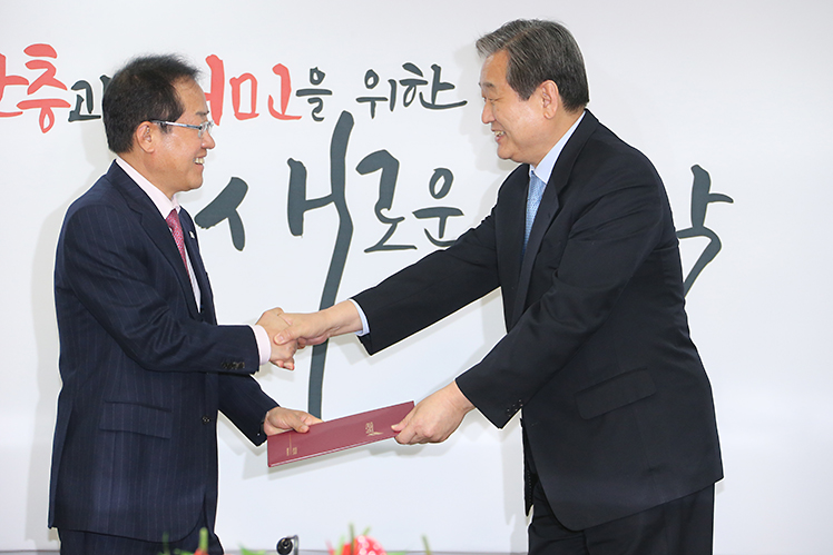 제목 노출 영역입니다 이미지