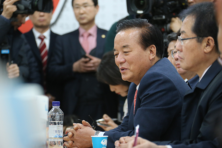 제목 노출 영역입니다 이미지