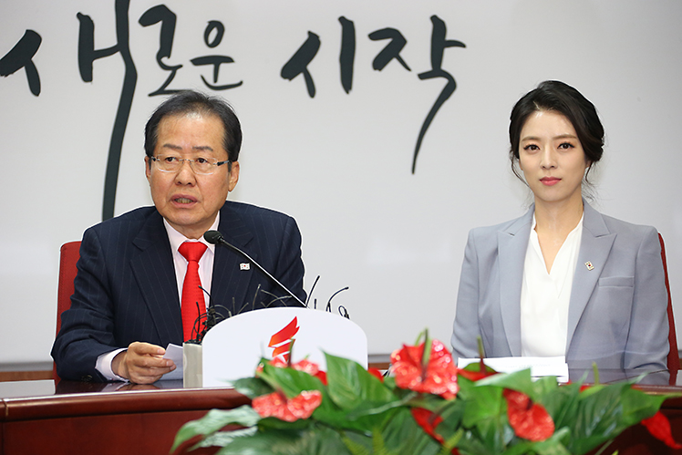 제목 노출 영역입니다 이미지