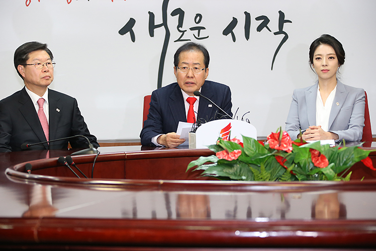제목 노출 영역입니다 이미지