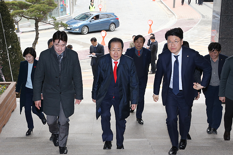 제목 노출 영역입니다 이미지