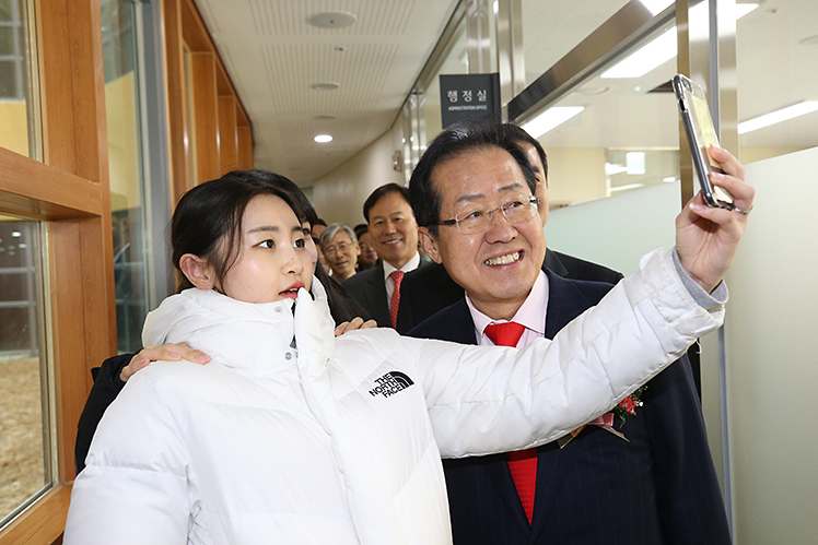 제목 노출 영역입니다 이미지
