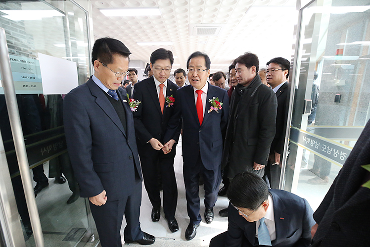 제목 노출 영역입니다 이미지