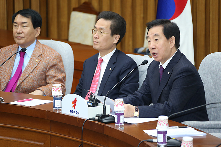 제목 노출 영역입니다 이미지
