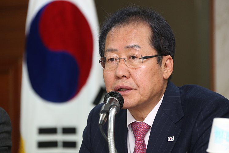 제목 노출 영역입니다 이미지