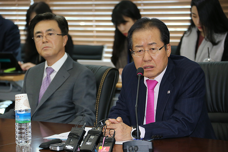 제목 노출 영역입니다 이미지