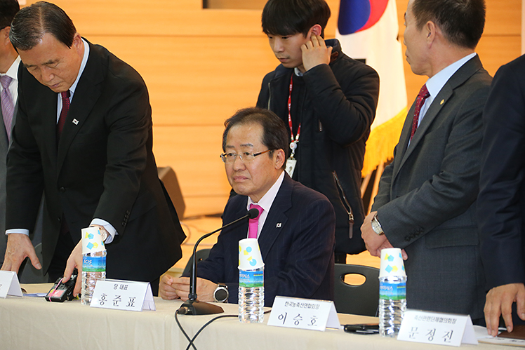 제목 노출 영역입니다 이미지