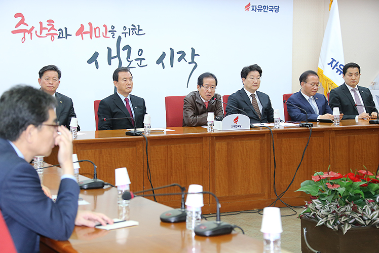 제목 노출 영역입니다 이미지