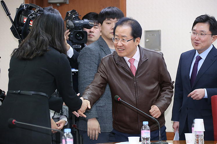 제목 노출 영역입니다 이미지