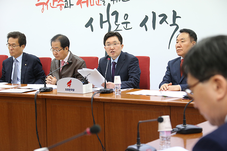 제목 노출 영역입니다 이미지