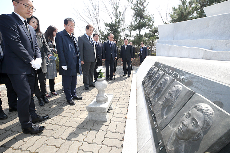 제목 노출 영역입니다 이미지