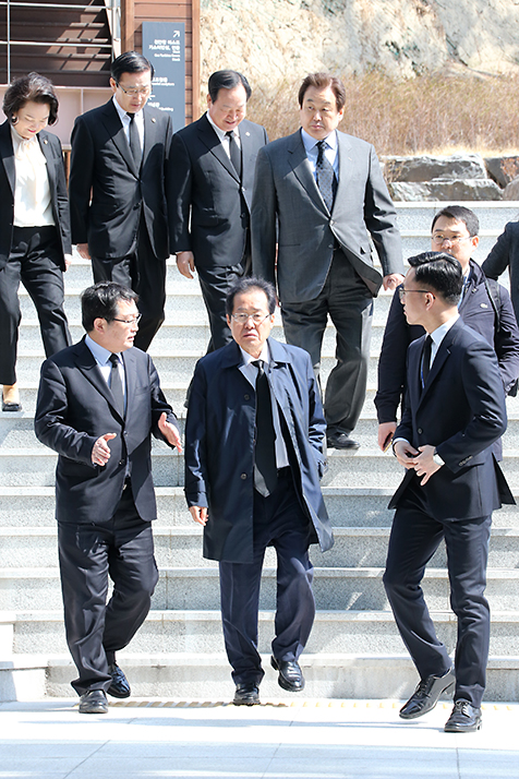 제목 노출 영역입니다 이미지