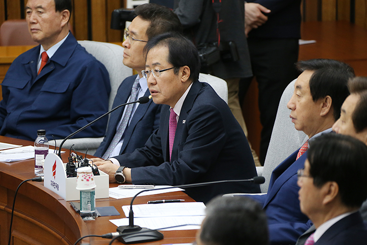 제목 노출 영역입니다 이미지