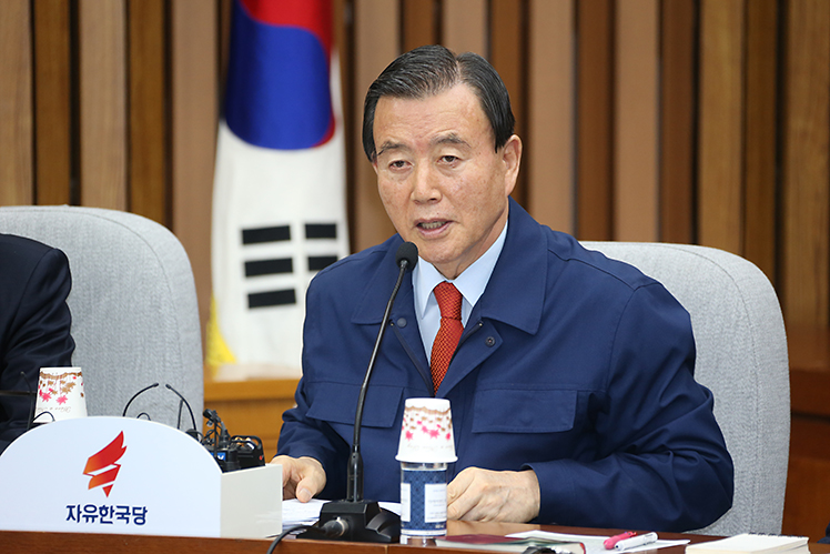 제목 노출 영역입니다 이미지