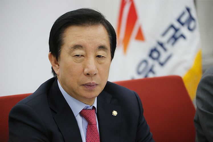 제목 노출 영역입니다 이미지