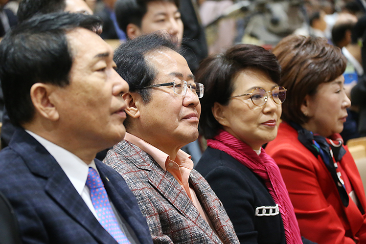 제목 노출 영역입니다 이미지