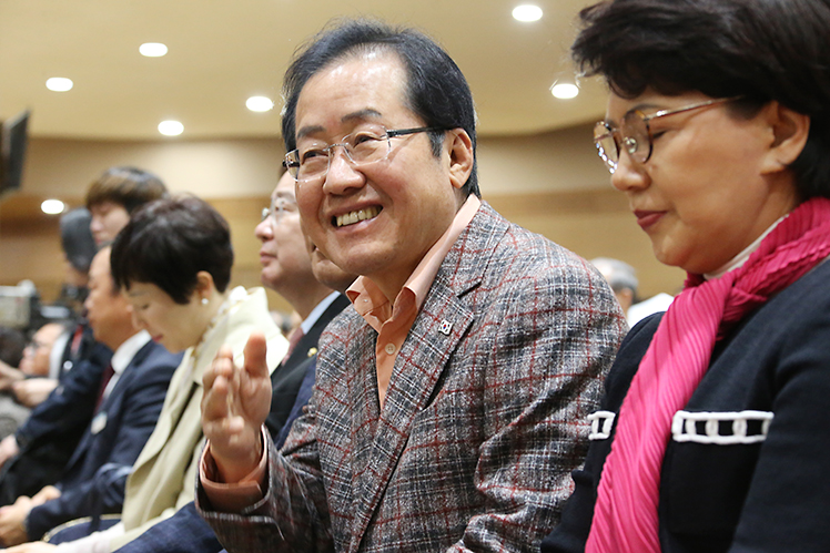제목 노출 영역입니다 이미지