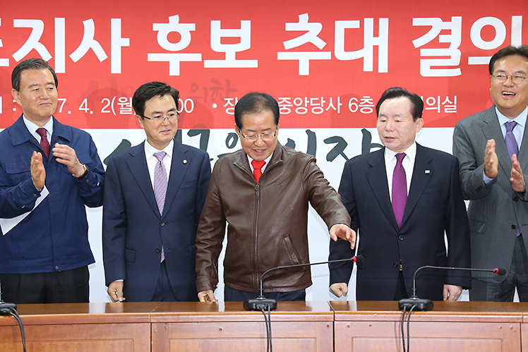 제목 노출 영역입니다 이미지