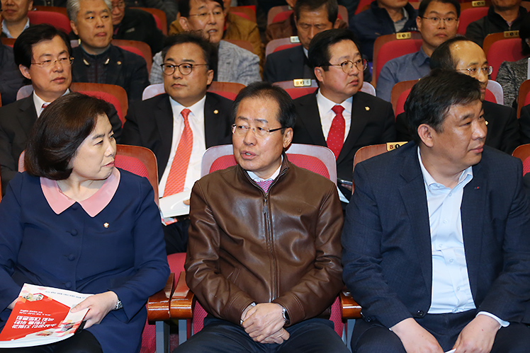 제목 노출 영역입니다 이미지